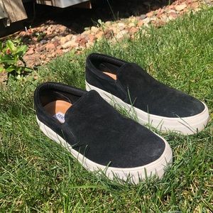 STEVE MADDEN SLIP ON SNEAKER